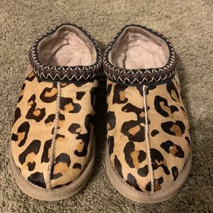 UGG Tasman cheetah slipper